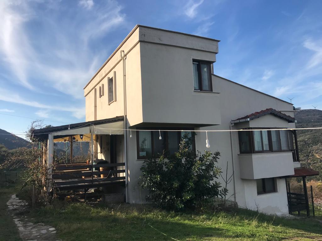 Bozköy 501 Parsel 7500 M2 Tarla ve Çiftlik Evi